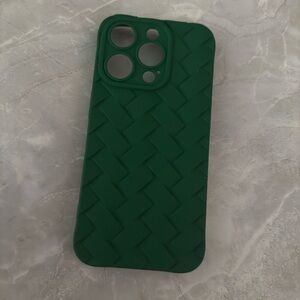 iPhone 15 pro case like new